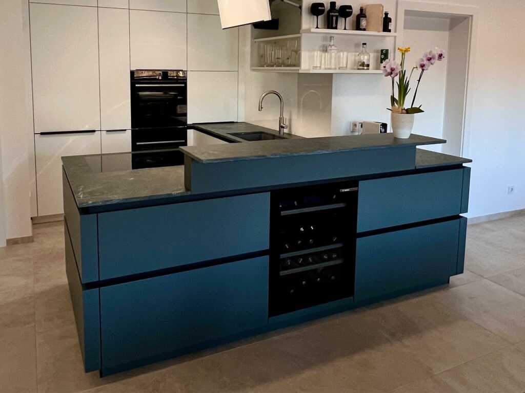 Roitinger_Küche_seitlich